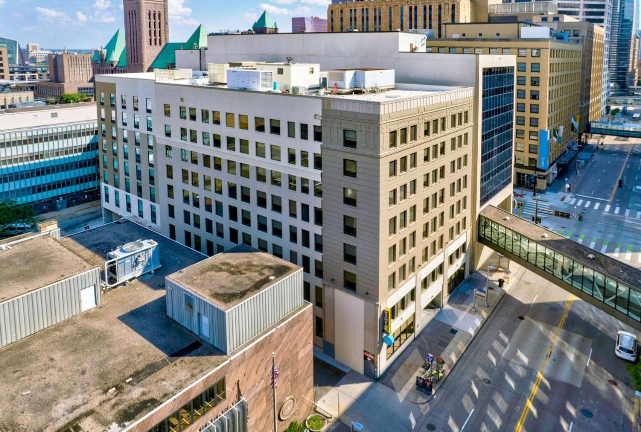 Home2 Suites By Hilton Minneapolis Downtown Экстерьер фото